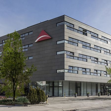 Austria Trend Hotel Congress Innsbruck Exterior photo