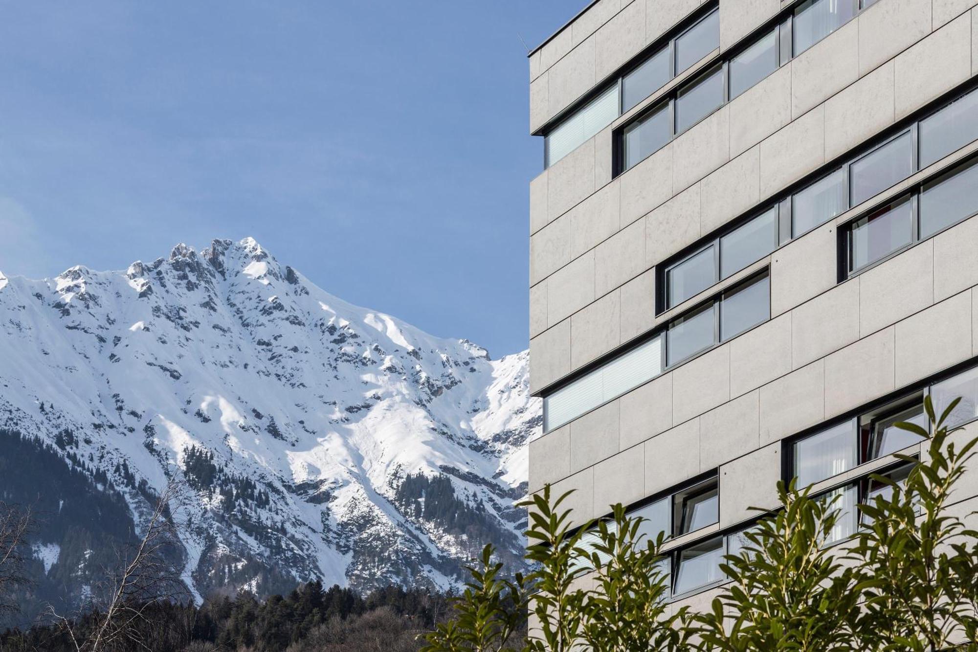 Austria Trend Hotel Congress Innsbruck Exterior photo