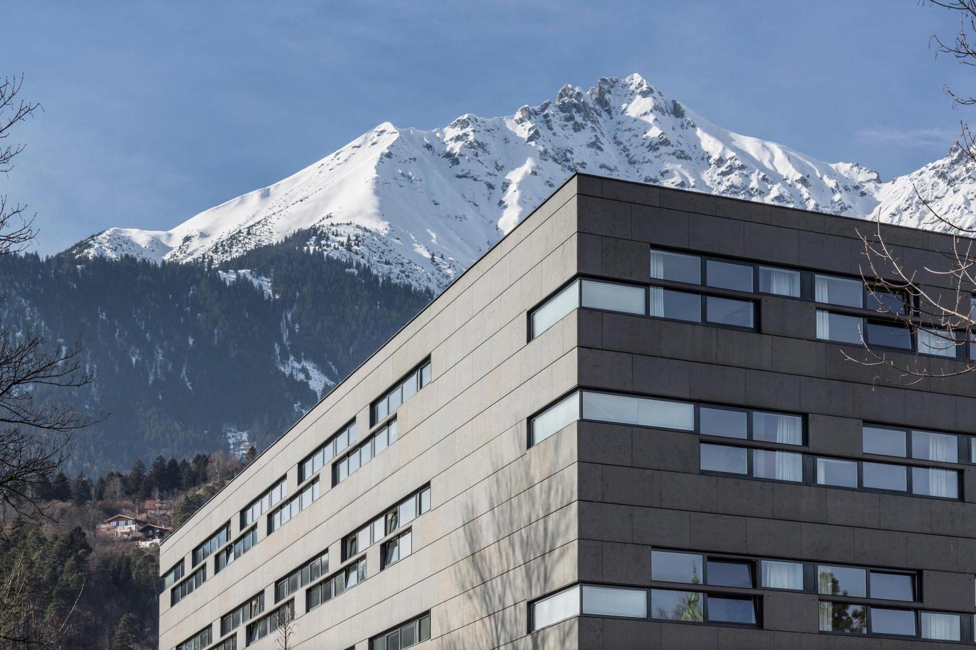 Austria Trend Hotel Congress Innsbruck Exterior photo