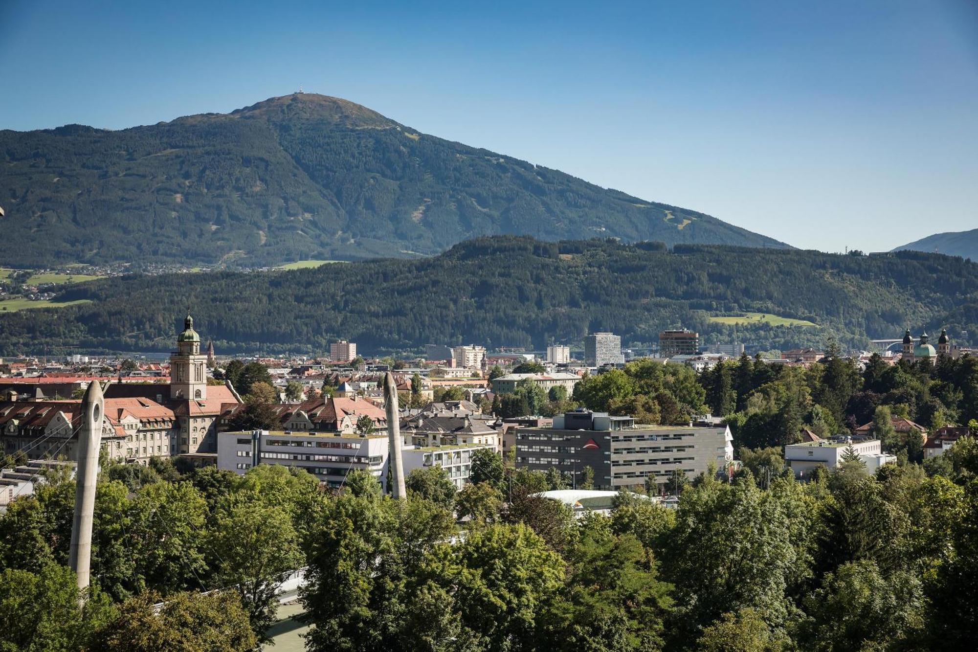 Austria Trend Hotel Congress Innsbruck Exterior photo